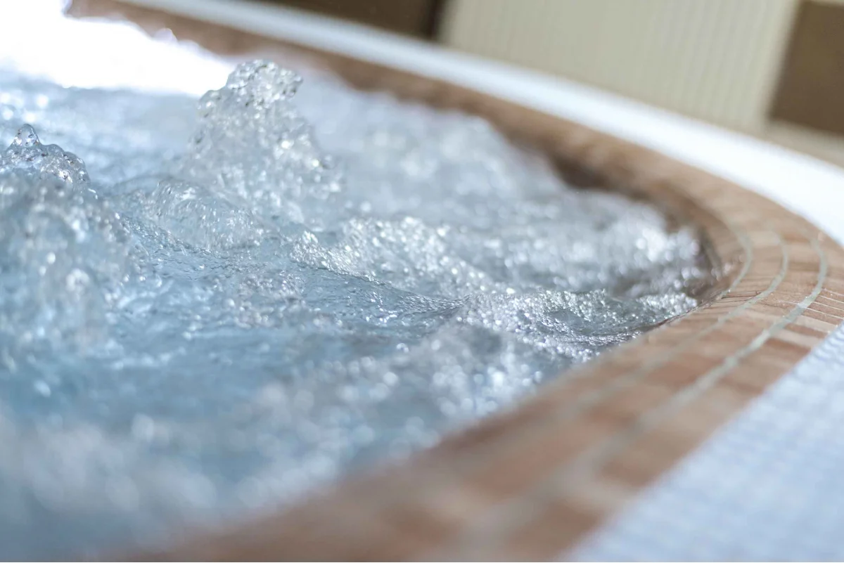 Installation von Außen- und Hallenpools