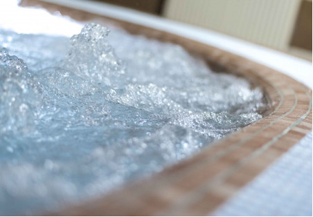 Installation von Außen- und Hallenpools