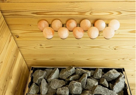 Die Vorteile von Himalaya-Salz in der Sauna und wie man es dort anwendet