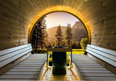 Ein großes Fenster in der Sauna: Wann ist zusätzliche Wärmedämmung/Isolierung erforderlich?