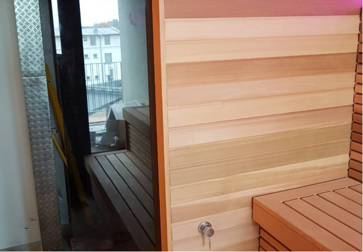 Kombi-Sauna mit Himalaya-Salzwand