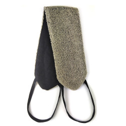 Rückenschrubber mit schwarzen Griffen 