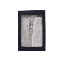 Geschenkset in einer Geschenkbox für SIE. Saunahaube und -schürze für Damen – Leinen, bestickt