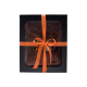 Geschenkset in einer Geschenkbox für IHN. Saunahaube und -schürze für Herren – BRAUN