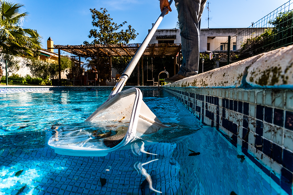 schmutziger Pool