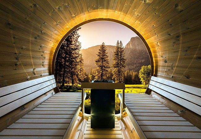 Ein großes Fenster in der Sauna: Wann ist zusätzliche Wärmedämmung/Isolierung erforderlich?