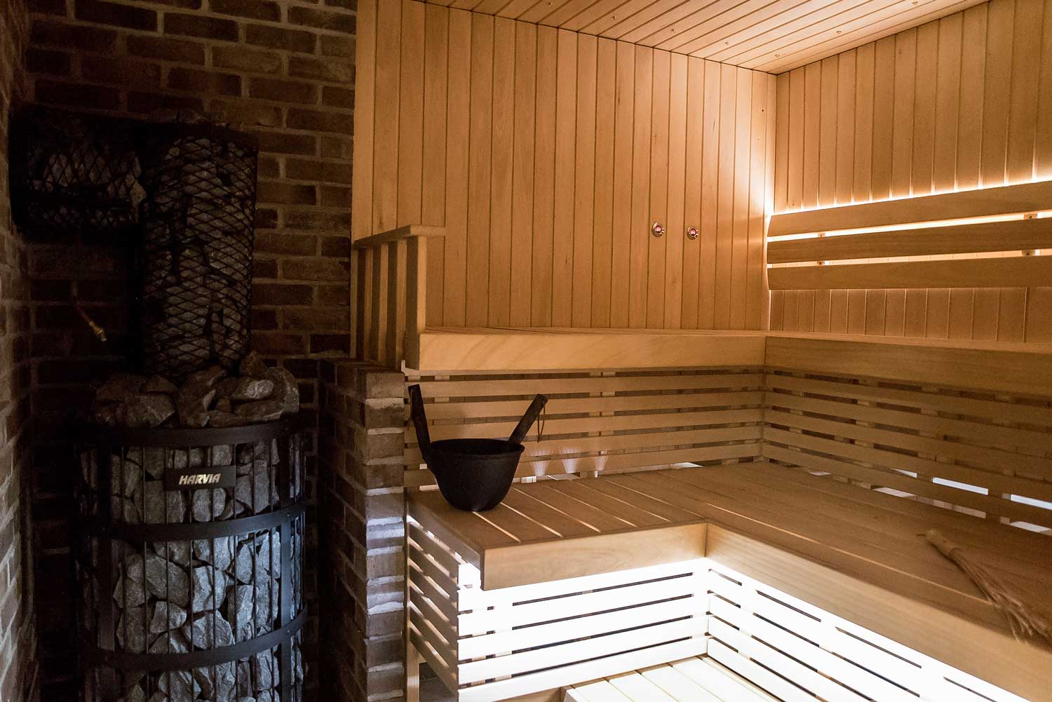 Die Installation einer Sauna ist eine schwierige Aufgabe für jeden, der sie hat