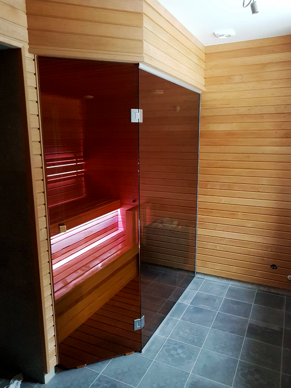 Infrarotsauna mit Dampffunktion
